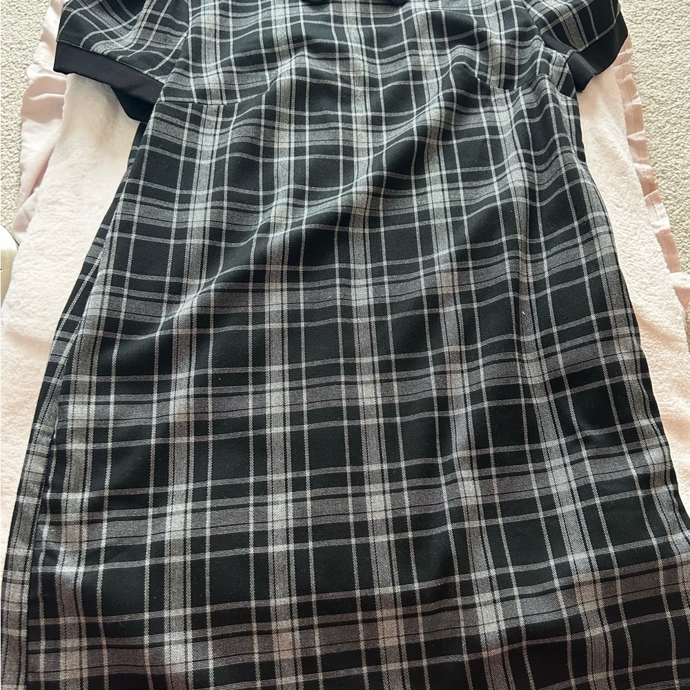 Forever 21 Black and White Plaid Short Sleeve Dress
